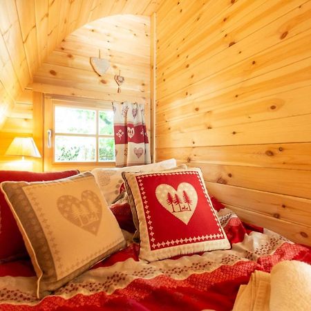 Cabane En Bois Avec Bain Nordique Asnieres-sur-Vegre Экстерьер фото