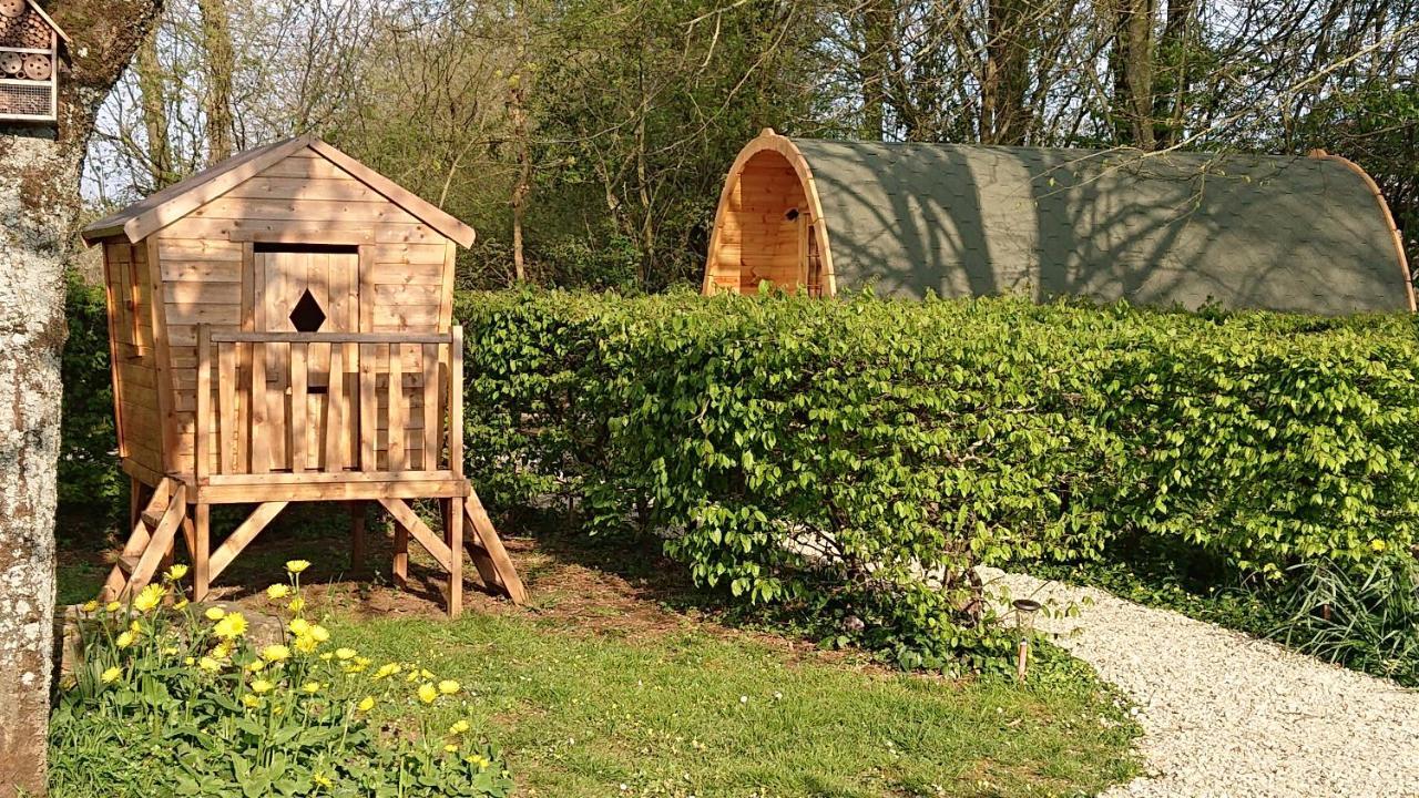 Cabane En Bois Avec Bain Nordique Asnieres-sur-Vegre Экстерьер фото