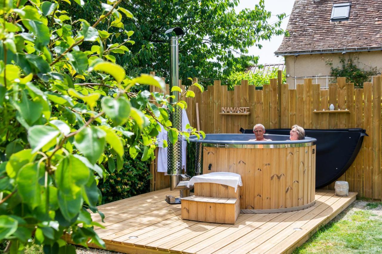 Cabane En Bois Avec Bain Nordique Asnieres-sur-Vegre Экстерьер фото